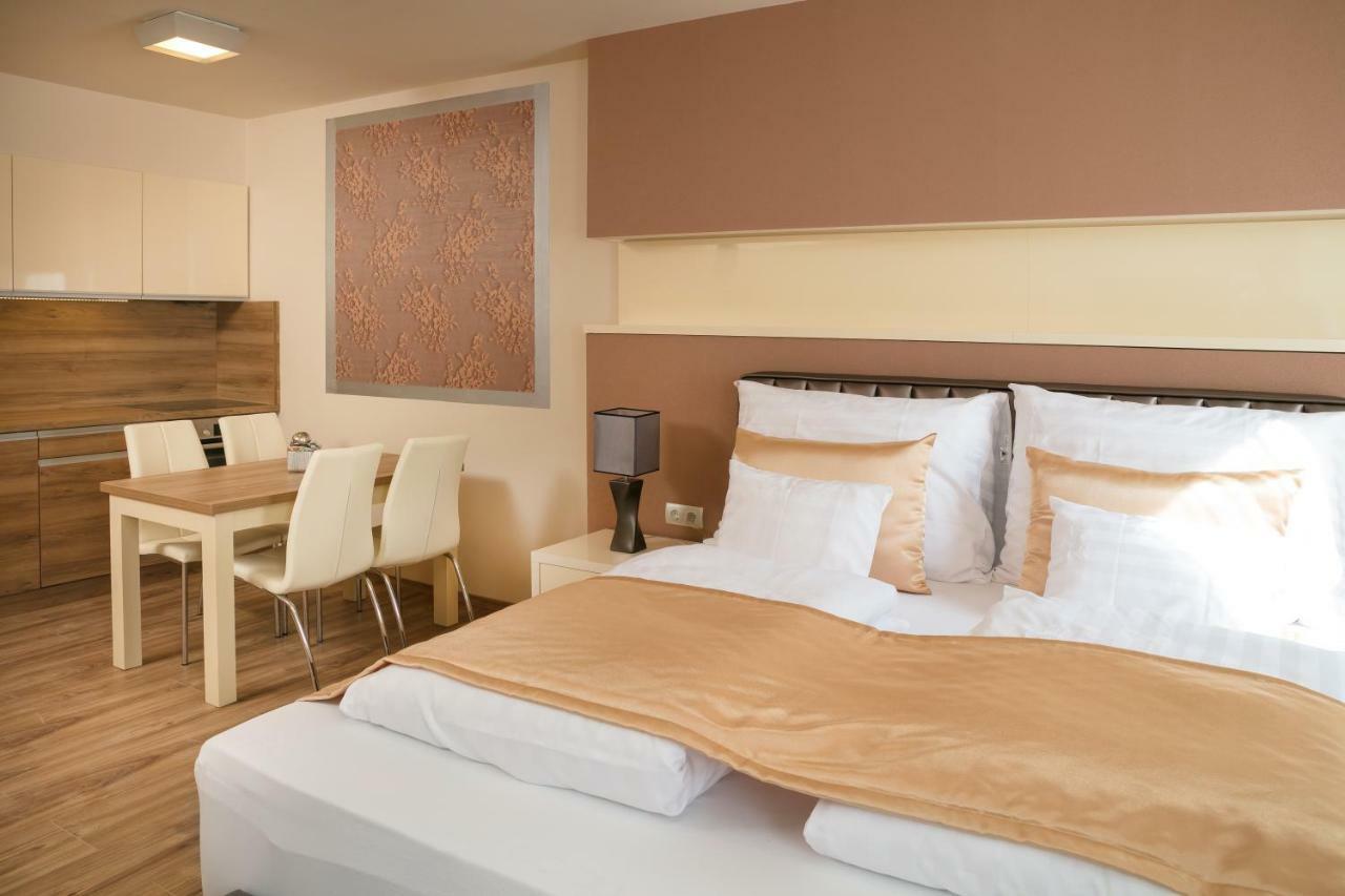 Foter Rezidencia 2 Aparthotel Győr Exterior foto