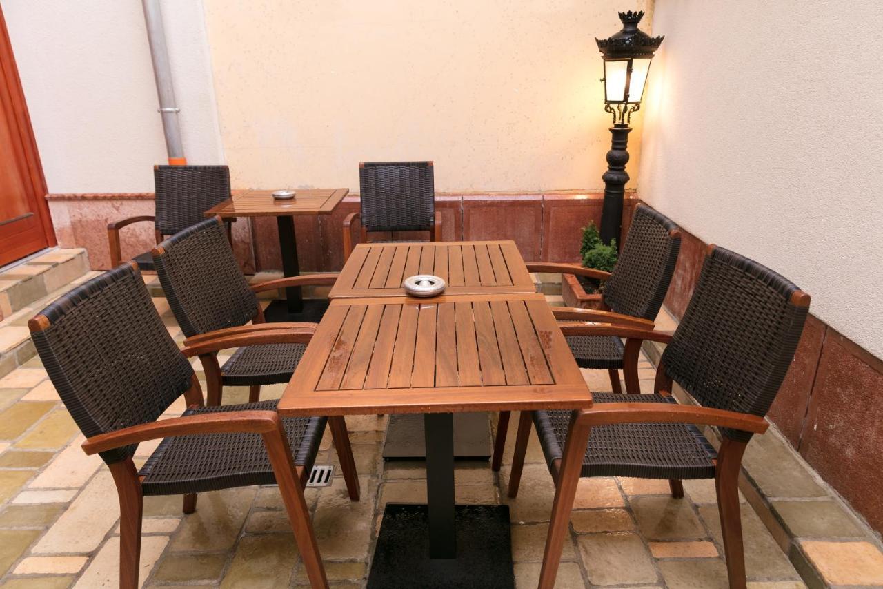 Foter Rezidencia 2 Aparthotel Győr Exterior foto